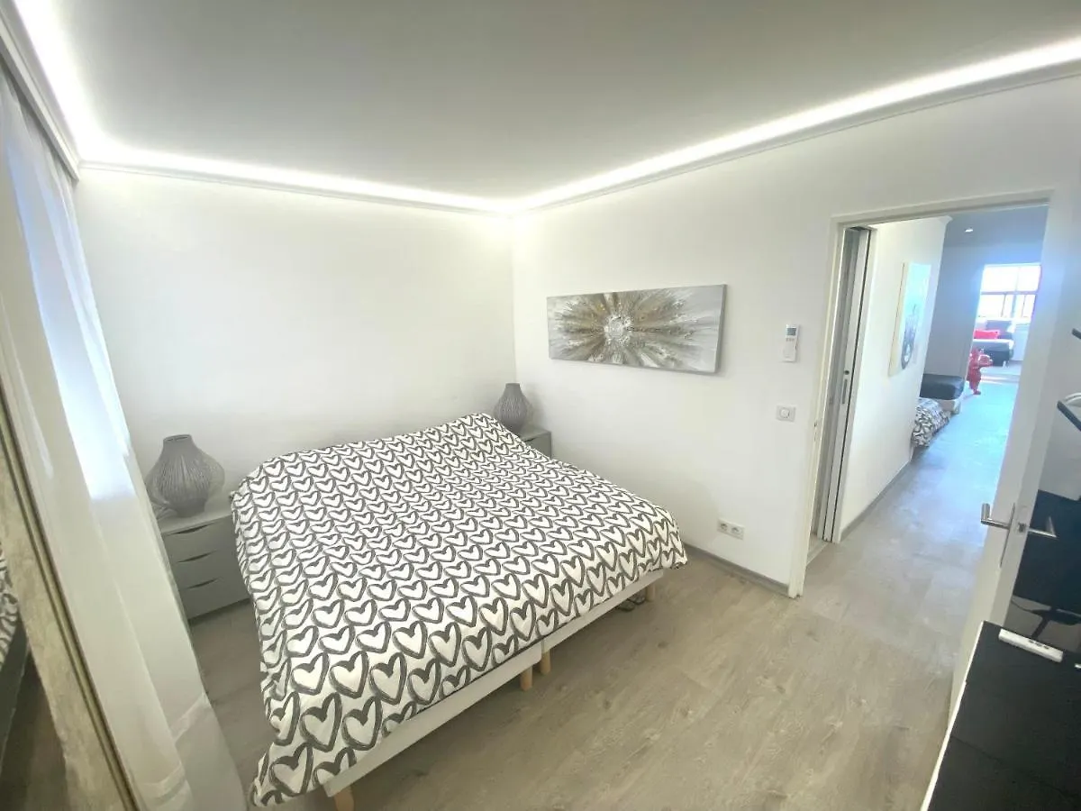 Apartment Magnifique Appartement Les Pieds Dans L'Eau A Nice Saint-Laurent-du-Var